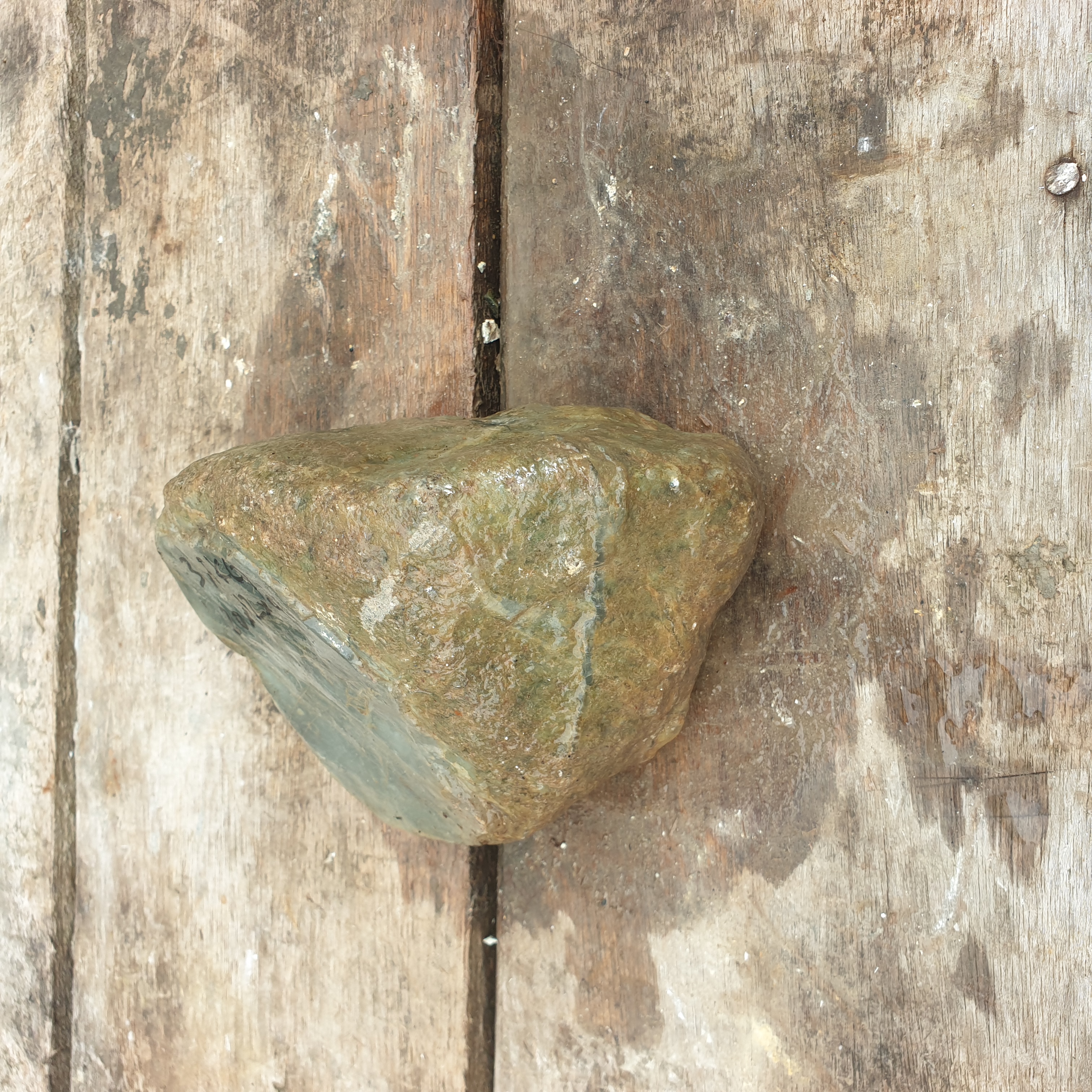 Aceh Natural Gray-Green Ice Jade Rough Stone with Weathered Brown Cortex and Organic Mineral Banding – 3.5 KG