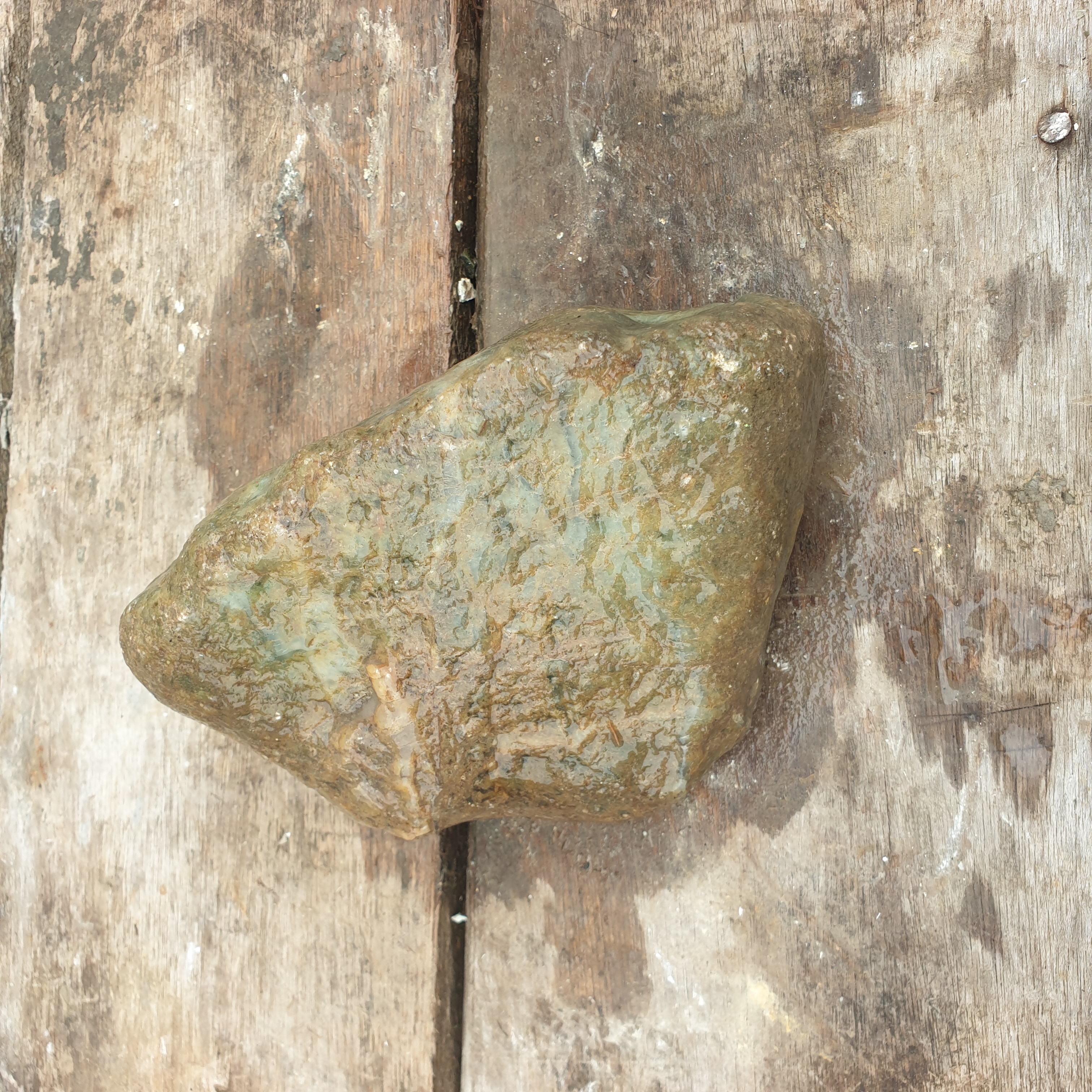 Aceh Natural Gray-Green Ice Jade Rough Stone with Weathered Brown Cortex and Organic Mineral Banding – 3.5 KG