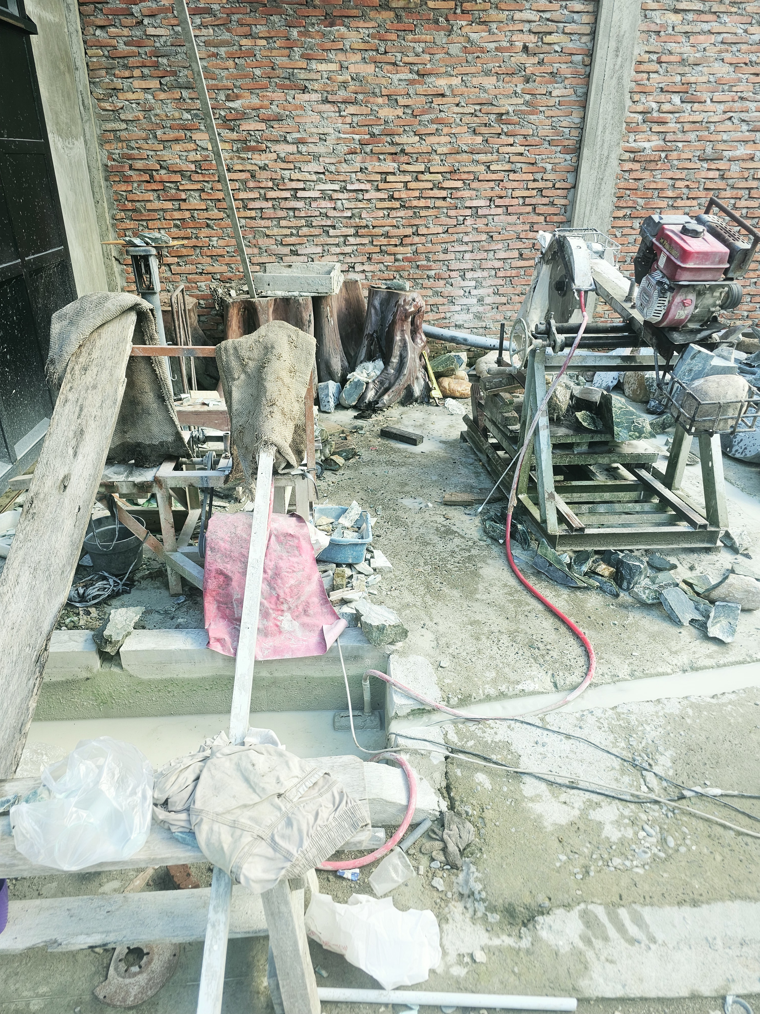 Inside the Aceh Stone Warehouse photograph 6